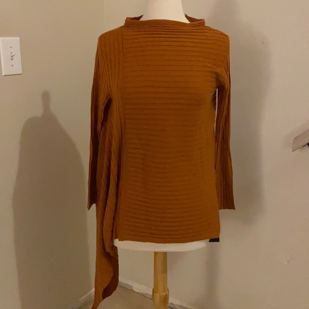 Alfani Orange sweater. Small. New.